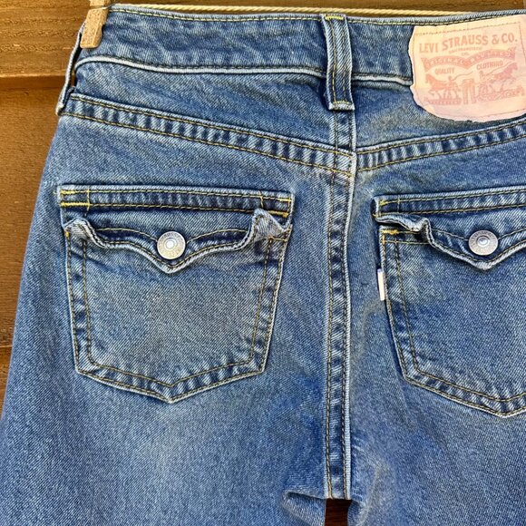 Levi's Noughtie's Bootcut Flower Hear Patches Blue Mid Rise Jeans Size 25 - Picture 10 of 11